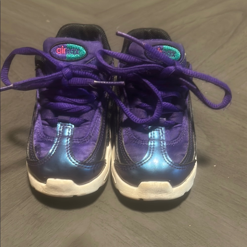 Nike Purple and Black Sneakers with Reflective Accents